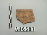 藏品(褐色夾砂陶口緣)的圖片